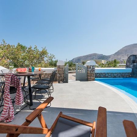 Secret Earth Villas - Santorini Камарі Екстер'єр фото